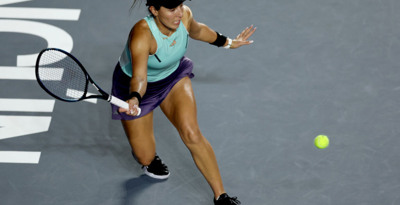 Пегула обіграла Соболєнко і вийшла у півфінал WTA Finals-2023 - WTA