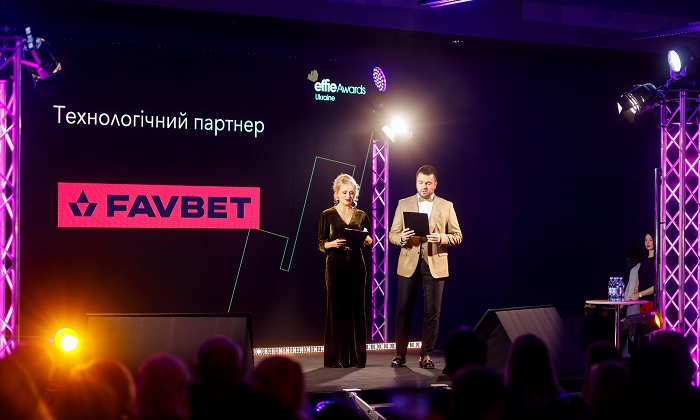 FAVBET та Всеукраїнська рекламна коаліція на Effie Awards нагородили Укрзалізницю спеціальною відзнакою