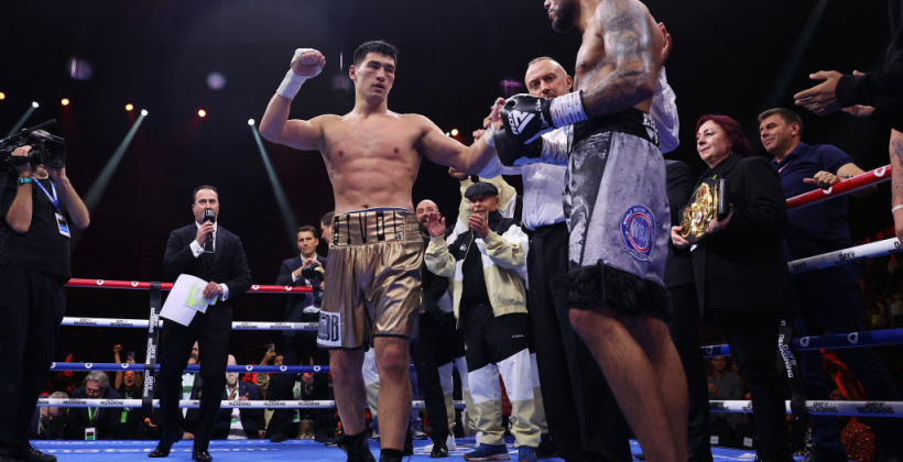 Бивол сохранил пояс WBA Super и выиграл титул IBO в полутяжелом весе - Бокс