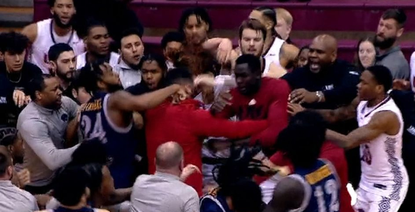 Баскетбольный матч в NCAA завершился грандиозной дракой на площадке - Баскетбол