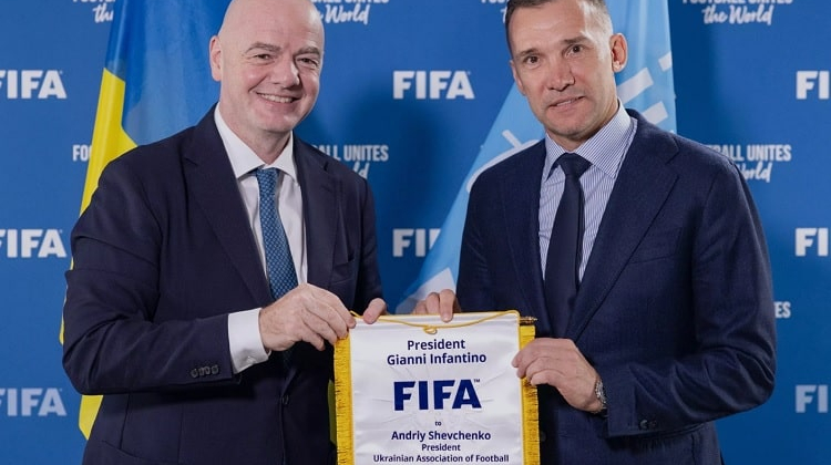 Инфантино: Как игрок Шевченко вдохновил нацию, и я уверен, что как президент УАФ он сделает то же самое - Футбол