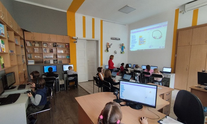 Уже 546 детей бесплатно учатся программированию на курсах Scratch от Favbet Foundation и Code Club Украина