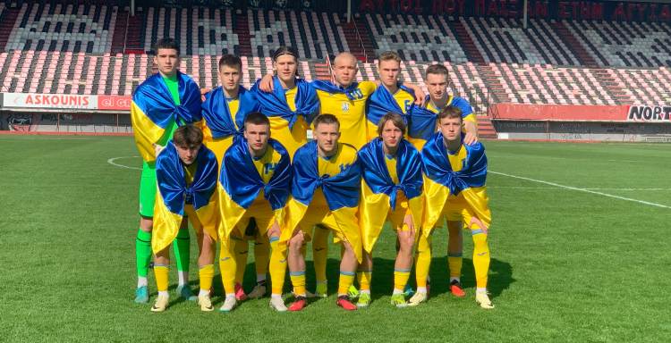 Сборная Украины U-17 разгромила Словакию и завоевала путевку на Евро-2024 - Футбол
