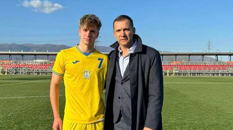 Шевченко поздравил сборную Украины U-19 с победой над Северной Македонией, своего сына - с дебютом в команде - Футбол
