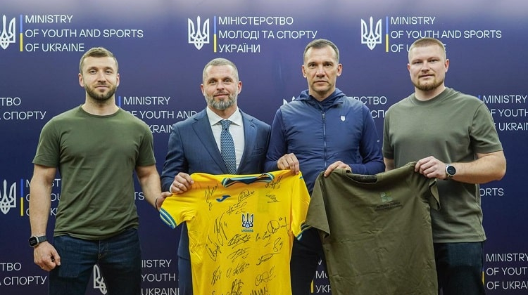 Андрей Шевченко и Матвей Бедный провели рабочую встречу в Минмолодежьспорта - Футбол