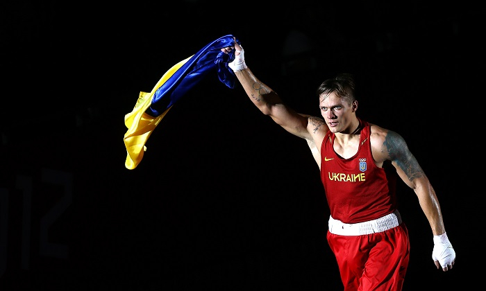 Пока Фьюри готовился к дебюту в профи, Усик выиграл чемпионат Европы, а после боя британца – стал вторым на Кубке мира