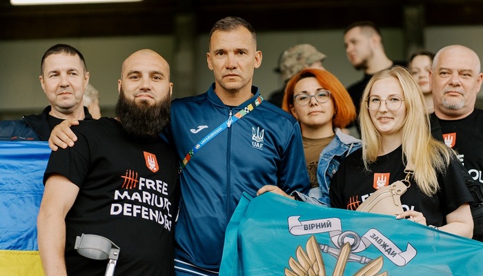 Захисники Азовсталі відвідали тренування збірної України перед матчем зі Словаччиною - Євро-2024
