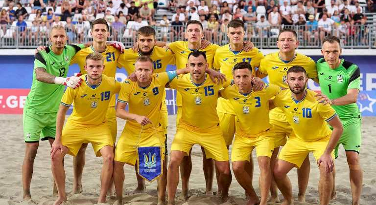 Мужская сборная Украины по пляжному футболу опустилась на 19-е место, женская занимает четвертую строчку мирового рейтинга - Пляжный футбол
