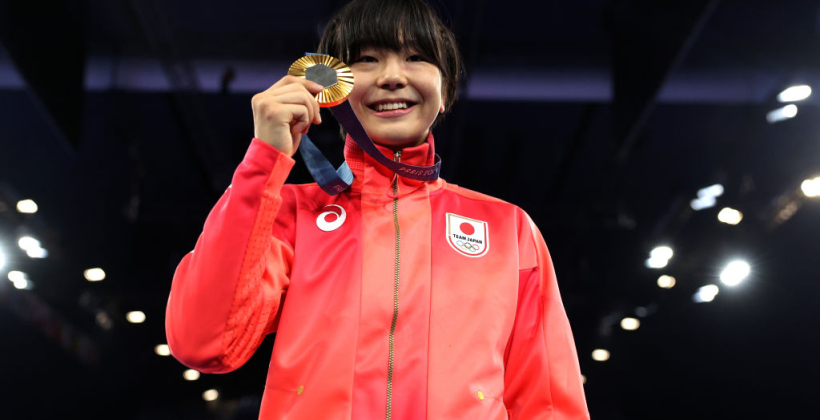Японка Фудзінамі стала чемпіонкою ОІ-2024 у вільній боротьбі у ваговій категорії до 53 кг - Олімпіада-2024