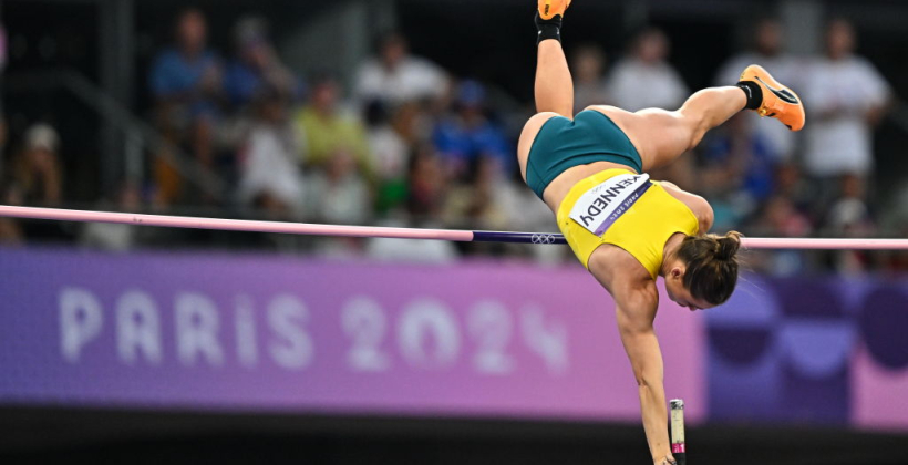 Австралійка Кеннеді стала олімпійською чемпіонкою Парижа у стрибках із жердиною - Олімпіада-2024