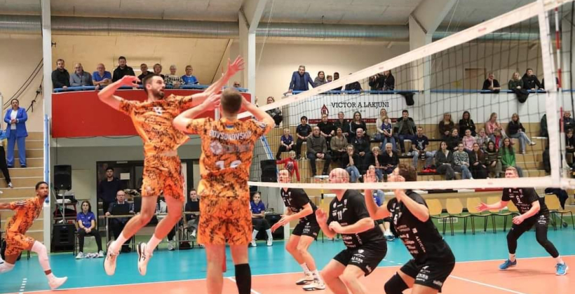 Игрок Решетиловки Оробко: На границе нашего ключевого игрока забрали в ТЦК, в Польше к нам не вернулся еще один игрок, а клуб похитил наши паспорта - Волейбол