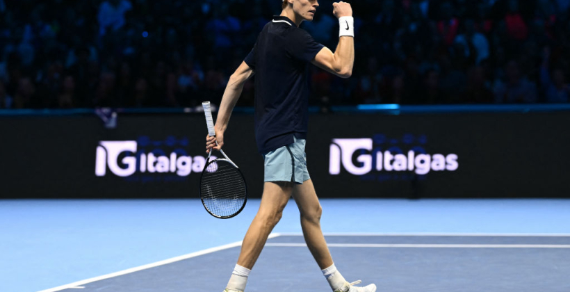 Синнер одержал победу над Медведевым в третьем туре Итогового турнира ATP-2024 - ATP