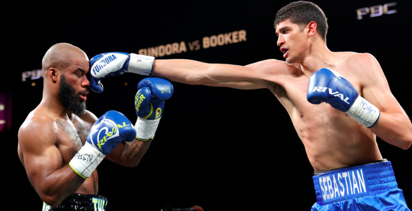 Фундора победил Букера и защитил титулы WBC и WBO в первом среднем весе - Бокс