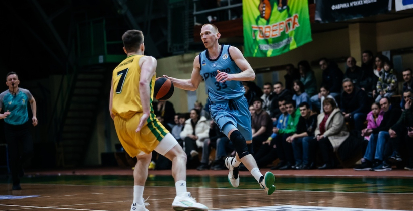 Дніпро впевнено обіграв Прикарпаття-Говерлу у Суперлізі FAVBET-2024/25 - Суперліга