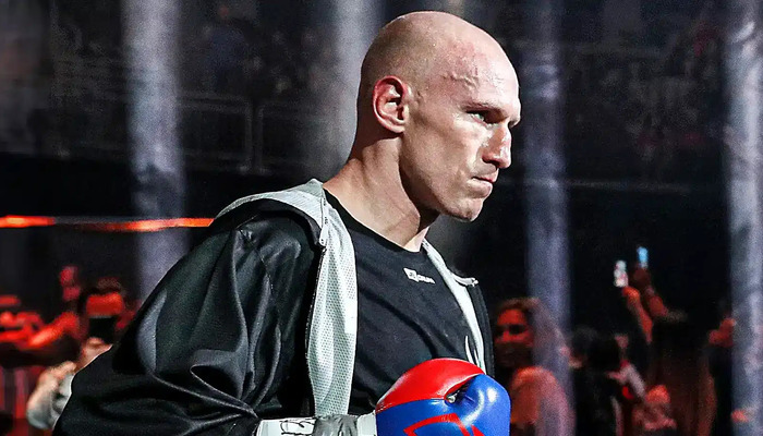 43-летний поляк Влодарчик завоевал вакантный пояс временного чемпиона WBC в бриджервейте - Бокс