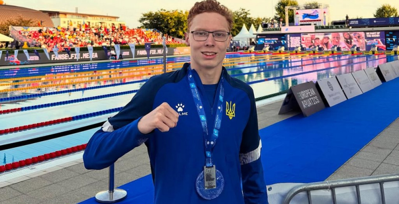 Украинец Шеремет повторил мировой юниорский рекорд на 50 м вольным стилем - Плавание