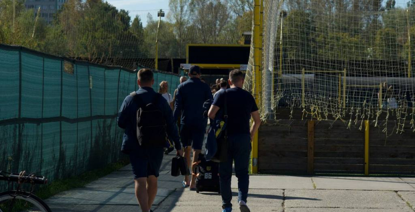 Матч Чернігів - Металіст не відбудеться - гості відмовилися виходити на гру через тривалу повітряну тривогу - Перша ліга України