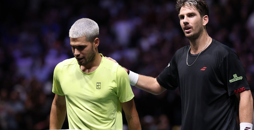 Алькарас неожиданно проиграл Норри во втором круге Мастерса в Париже (видео) - ATP