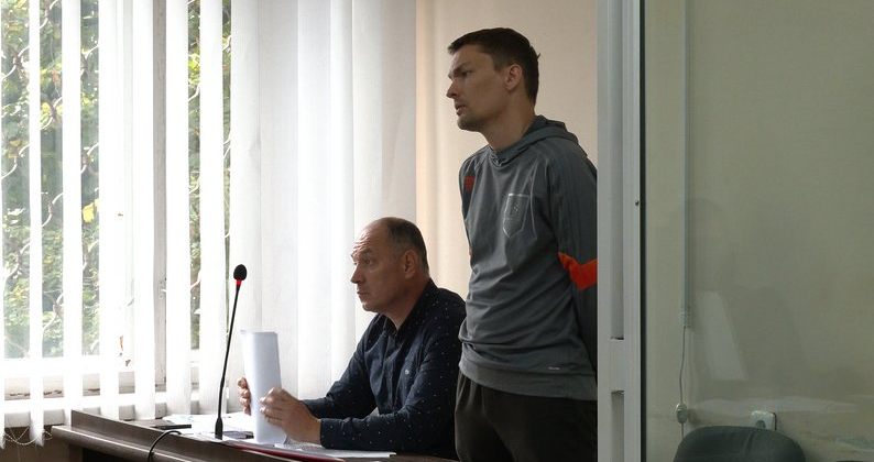 Гендиректор Чернигова получил меру пресечения в виде содержания под стражей за организацию схемы фиктивного бронирования футболистов - Другая сторона