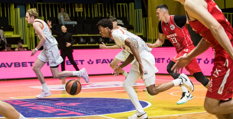 Днепр обыграл Харьковских Соколов, Кривбасс победил Ровно в Суперлиге Favbet - Суперлига