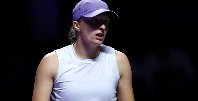 Швентек завершила выступления на Итоговом турнире WTA-2025, Рыбакина победила Александрову - WTA