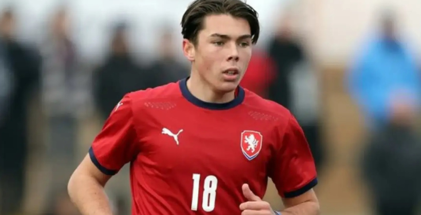 17-летний сын Буффона оформил хет-трик в матче за сборную Чехии U-19 - Футбол