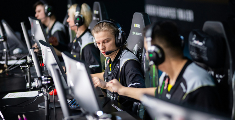 NAVI победили B8 на ESL Pro League Season 23, Monte уступили FaZe Clan и покинули турнир - Киберспорт