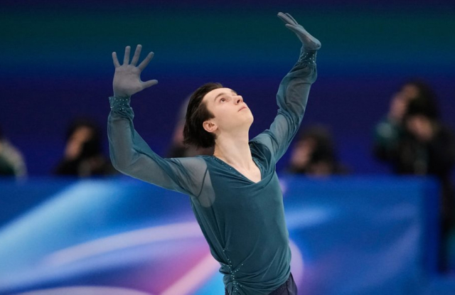 Марсак с личным рекордом занял 13-е место на чемпионате мира-2026 по фигурному катанию